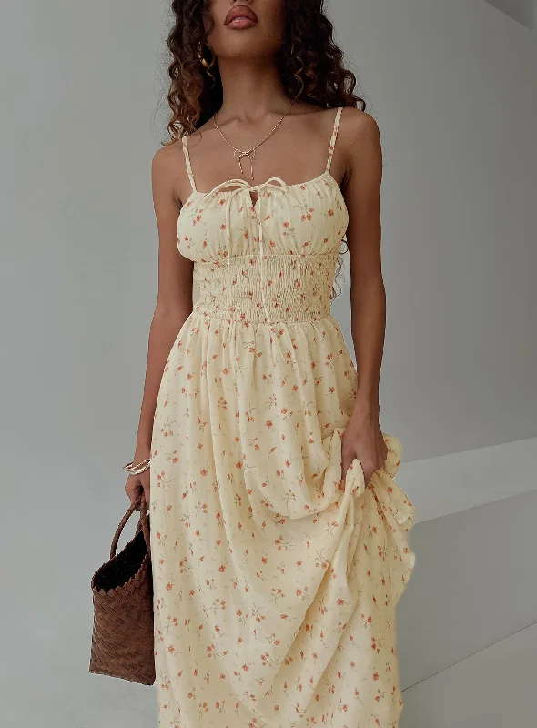  Romantic Fashion DiscountsPearle Shirred Maxi Dress Cream Floral