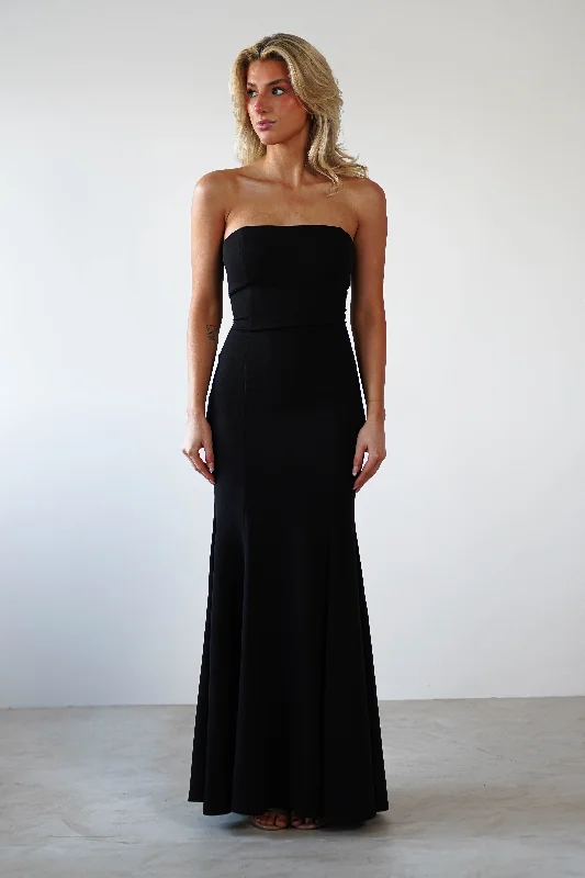  Stylish Women's AttireCharla Bodycon Maxi Gown | Black