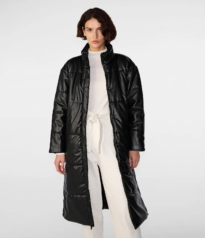  Women's Elegant Evening OutfitOversized Faux Leather Puffer Jacket