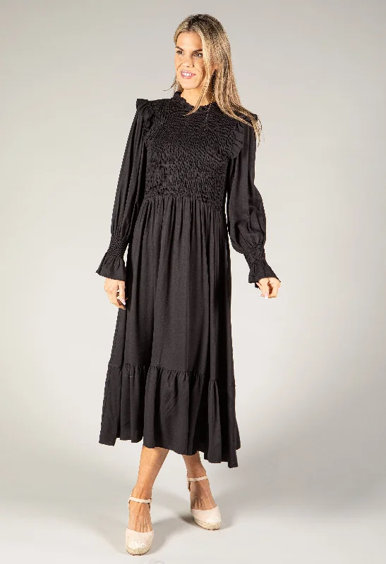  Casual Attire For WomenSmocking Detail Long Sleeve Dress