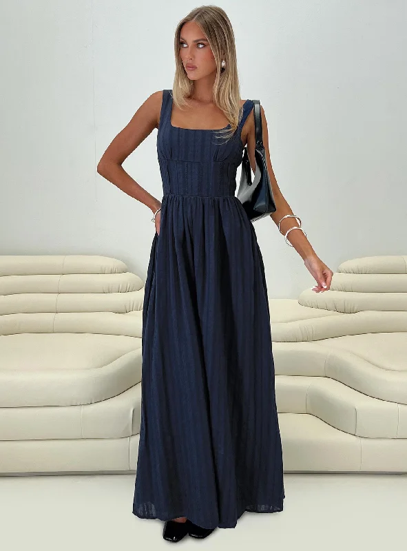  Street Chic DiscountsLorinda Maxi Dress Navy