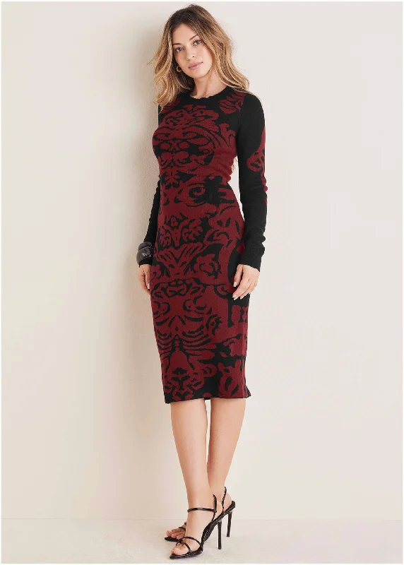  Casual Apparel For WomenPrinted Midi Sweater Dress - Black & Wine