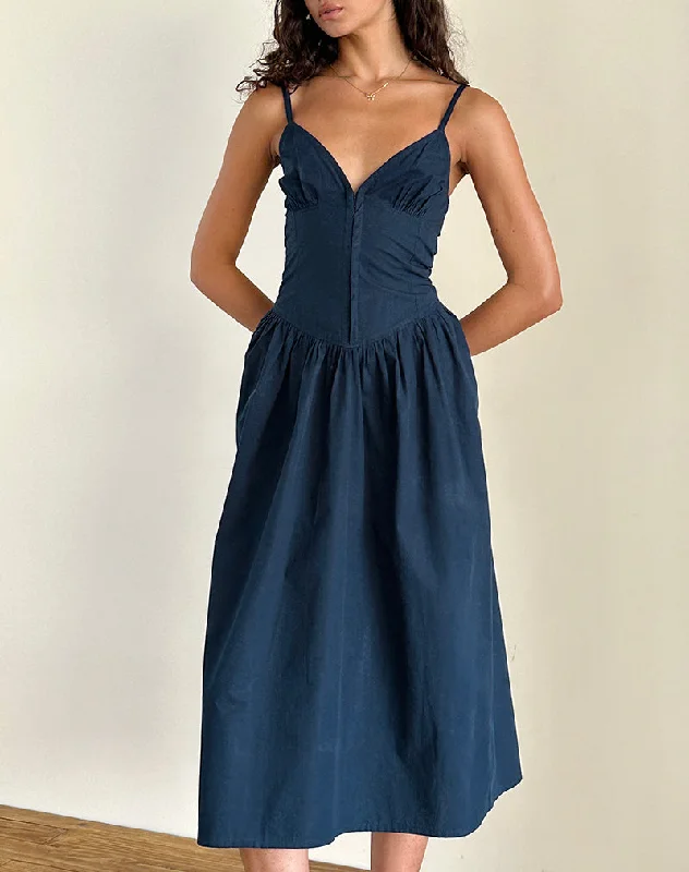  Women's Trendy GarmentsKrista Maxi Dress in Poplin Navy