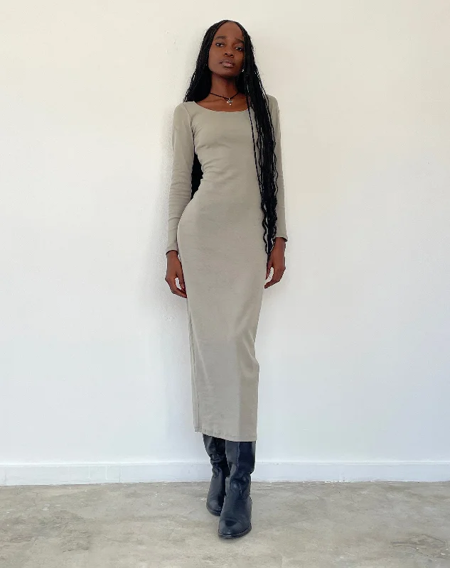  Women's Vintage-Inspired OutfitBelila Long Sleeve Maxi Dress in Sage Grey