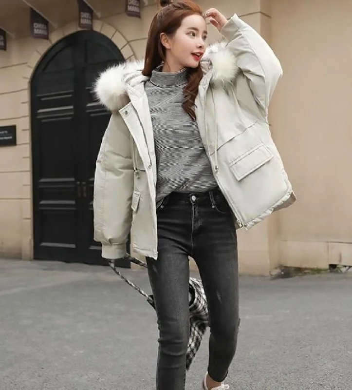  Stylish Women's Garments For HolidaysWomens Winter Short Puffy Coat with Hood