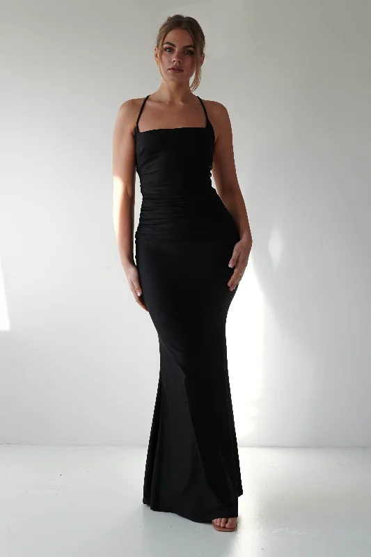  Women's Vintage-Inspired ClothingMonette Bodycon Maxi Gown | Black