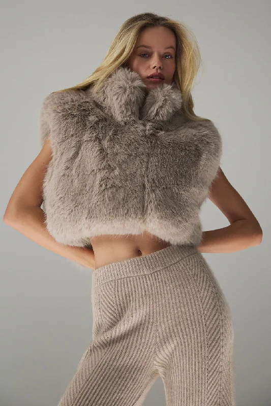  Elegant Women's Evening GarmentsOpulent Faux Fur Cropped Vest - Oat