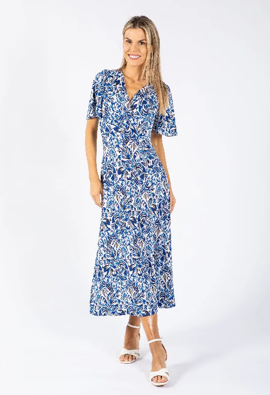  Women's Vacation OutfitPatterned Midi Dress