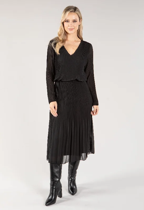  Chic & Modern SalesPlisse Pleated Long Sleeve Pop Over Dress