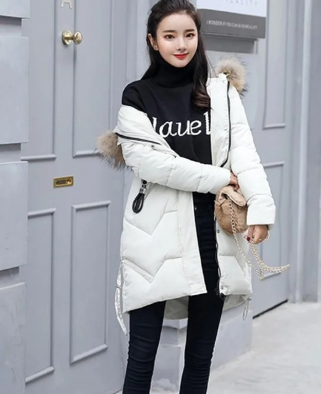  Women's Chic OutfitWomens Casual Puffer Coat with Faux Fur Hood