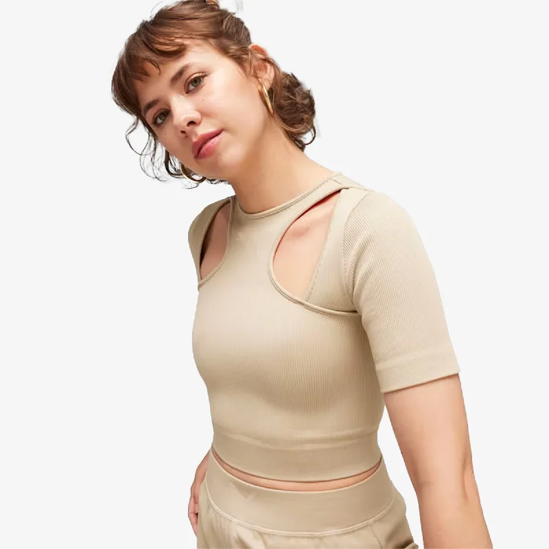  Ends SoonPuma | WMN'S DARE TO MUTED MOTION TEE  { PUTTY