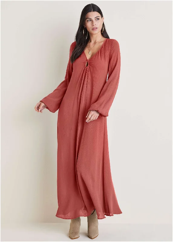  Edgy Fashion DealsKeyhole Maxi Dress - Mineral Red