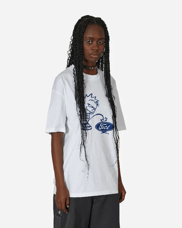  Trendy ThreadsOval Pee Boy T-Shirt White