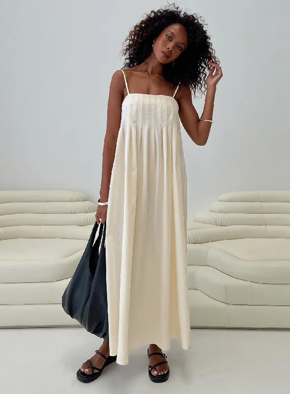  Women's Athleisure ApparelFrankye Maxi Dress Cream